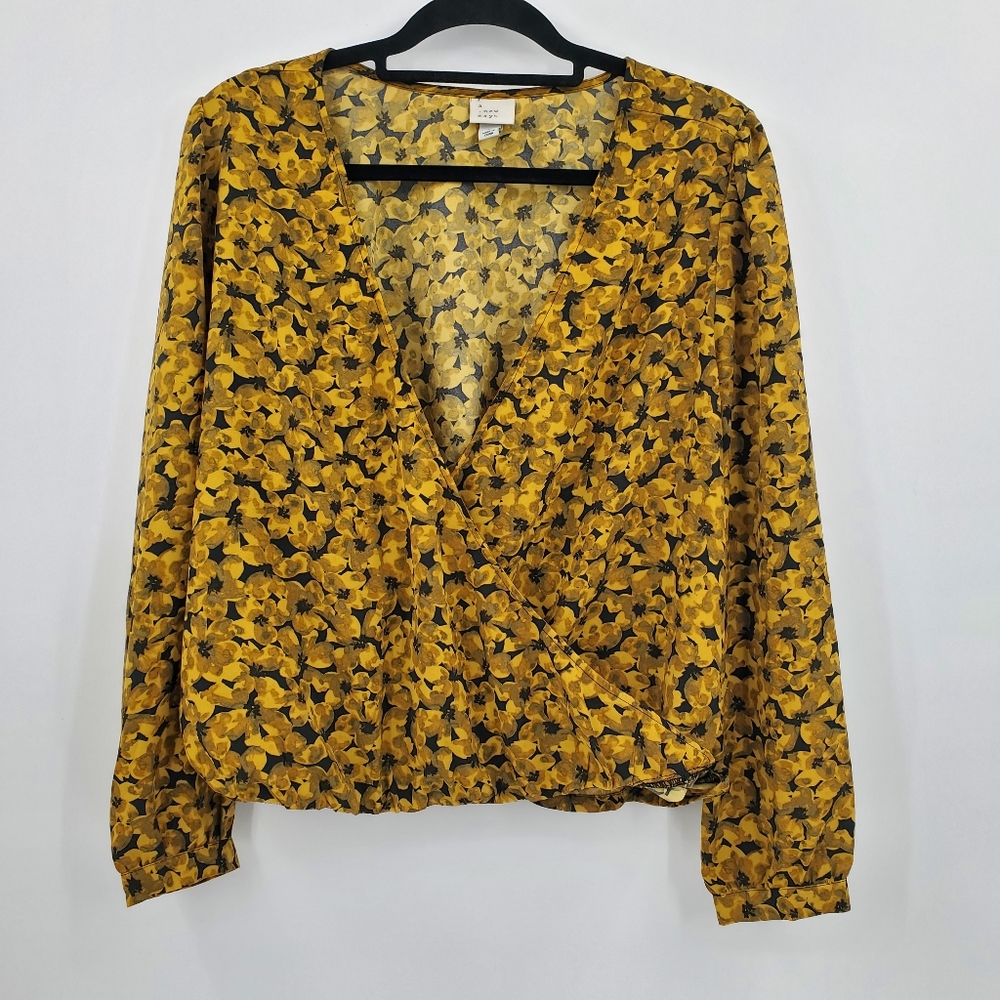 ♧♧ A New Day Yellow Floral Faux Wrap Top Size Large